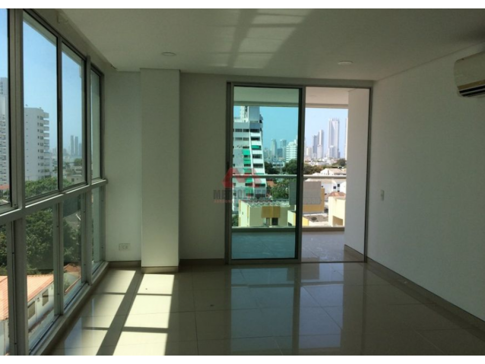 Apartamento en venta en Manga, Cartagena · foto 3 de 13