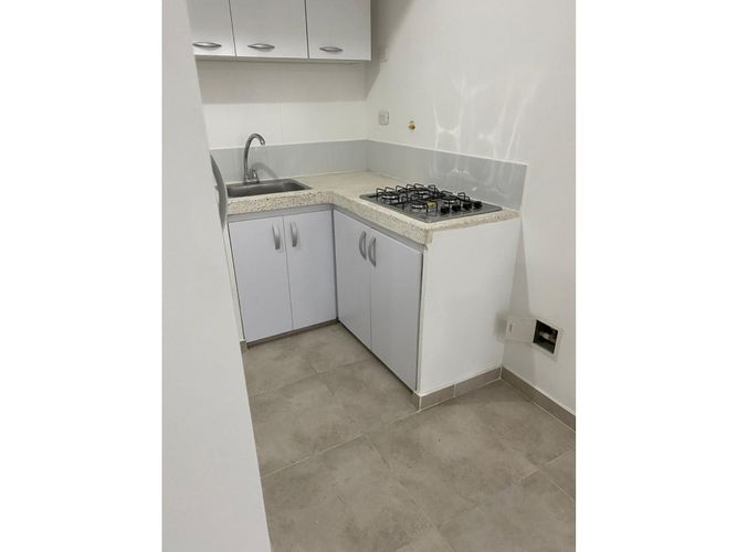 Apartamento de 2 alcobas en venta en El Pedregal, Yumbo, 54 m² · foto 6 de 10
