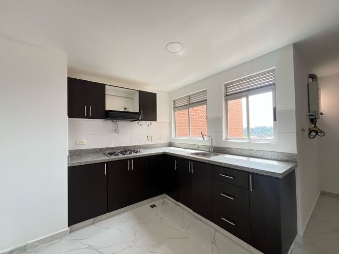Apartamento de 3 alcobas en venta en Los Colegios, Rionegro, 146 m² · foto 9 de 24
