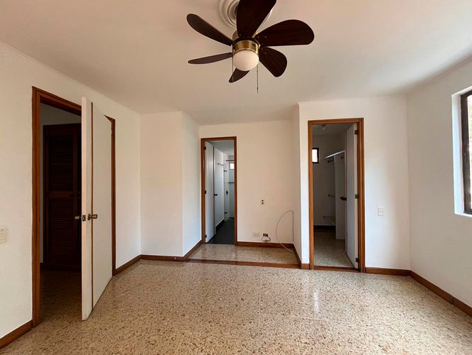 Apartamento en venta en El Poblado, Medellín · foto 10 de 17