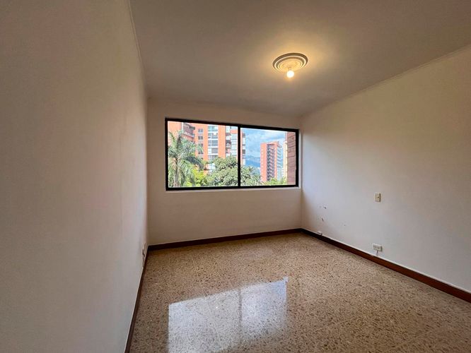 Apartamento en venta en El Poblado, Medellín · foto 11 de 17