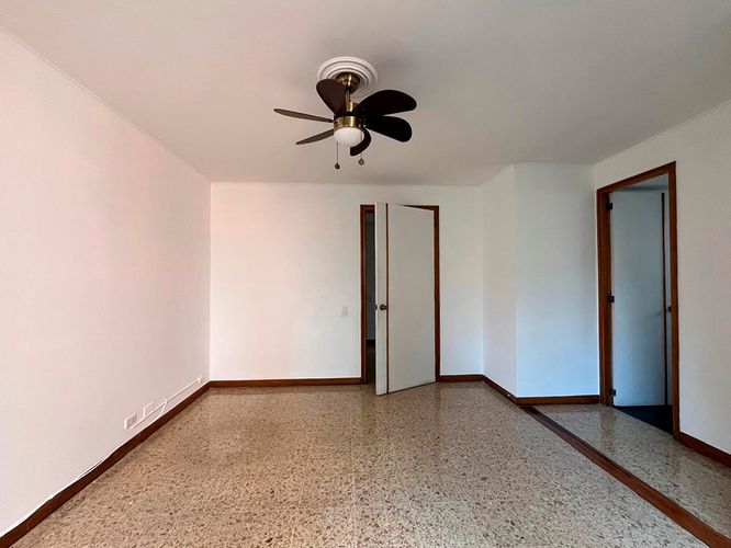 Apartamento en venta en El Poblado, Medellín · foto 12 de 17