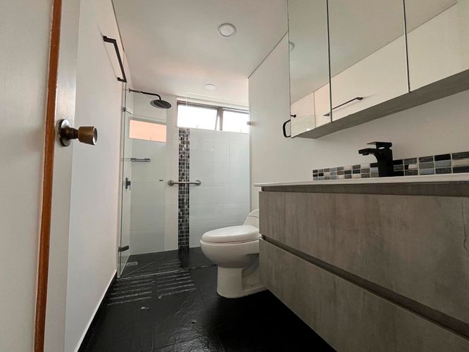 Apartamento en venta en El Poblado, Medellín · foto 16 de 17