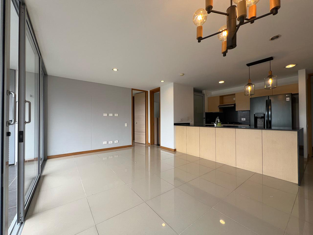 Apartamento en arriendo en Loma Benedictinos, Envigado · foto 4 de 19