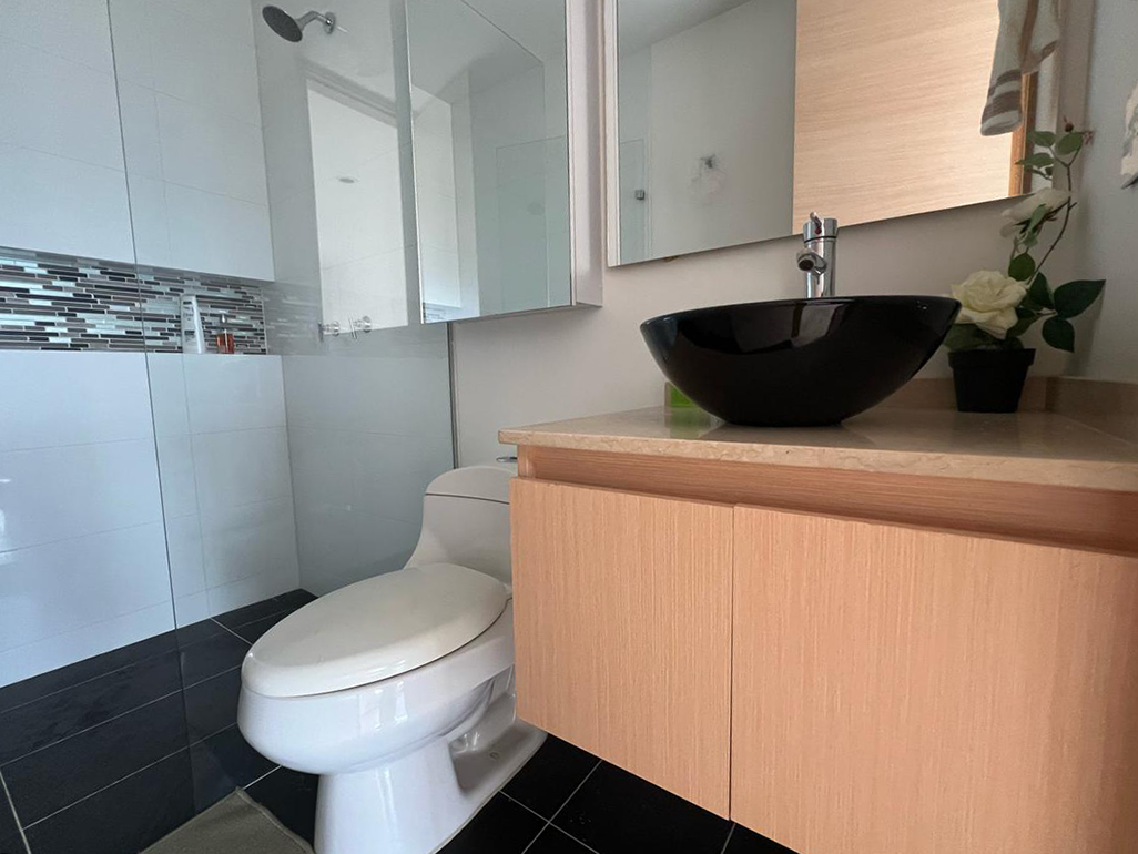 Apartamento en arriendo en Loma Benedictinos, Envigado · foto 17 de 19