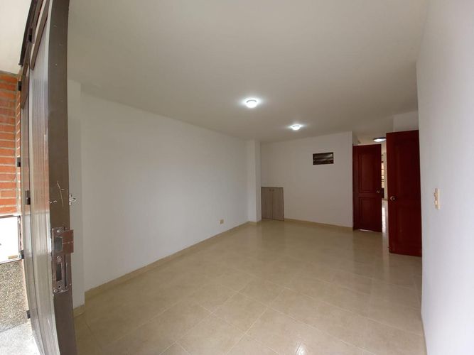 Casa de 5 alcobas en venta en Canaan, Pereira, 348 m² · foto 3 de 24