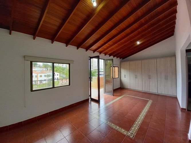 Casa de 5 alcobas en venta en Canaan, Pereira, 348 m² · foto 8 de 24