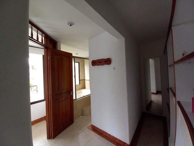 Casa de 5 alcobas en venta en Canaan, Pereira, 348 m² · foto 10 de 24