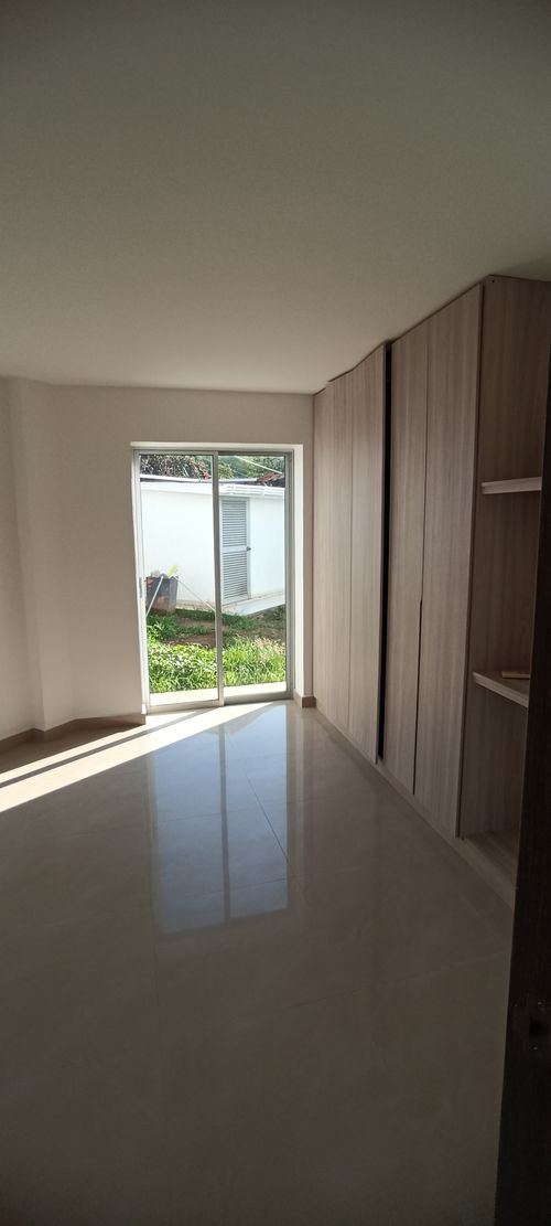 Casa de 6 alcobas en venta en Lagos Del Cacique, Bucaramanga, 1000 m² · foto 5 de 24