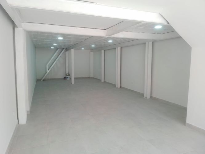 Local en arriendo en Laureles, Medellín, 76 m² · foto 2 de 11