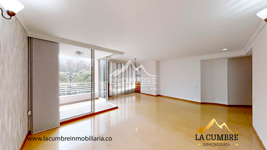 Apartamento de 5 alcobas en arriendo en Los Balsos, Medellín, 146 m² · foto 2 de 13