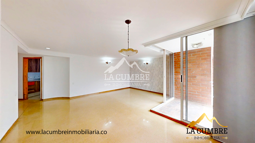 Apartamento de 5 alcobas en arriendo en Los Balsos, Medellín, 146 m² · foto 3 de 13
