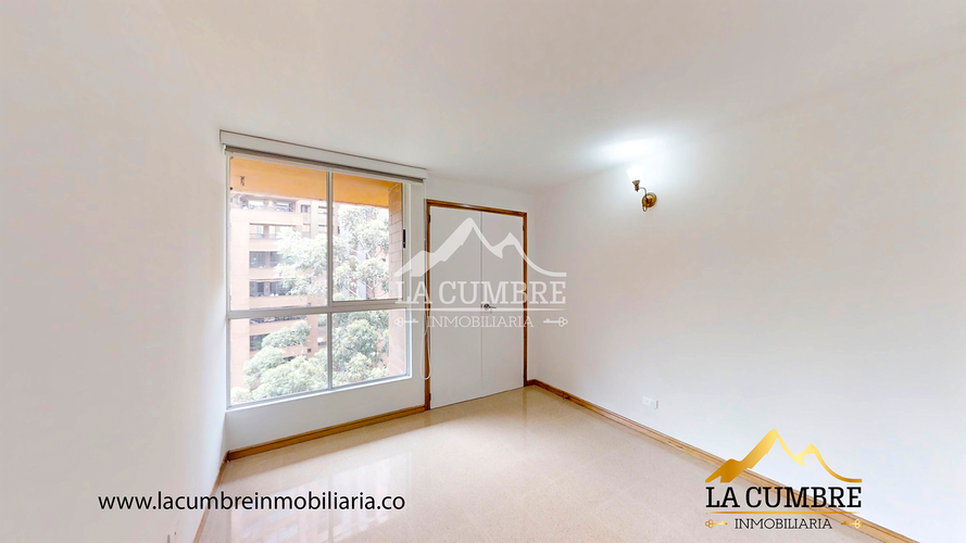 Apartamento de 5 alcobas en arriendo en Los Balsos, Medellín, 146 m² · foto 8 de 13