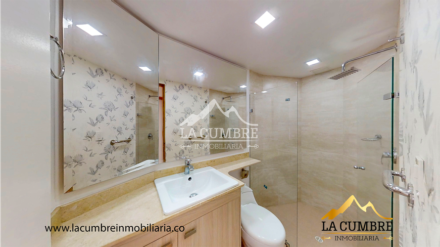 Apartamento de 5 alcobas en arriendo en Los Balsos, Medellín, 146 m² · foto 13 de 13