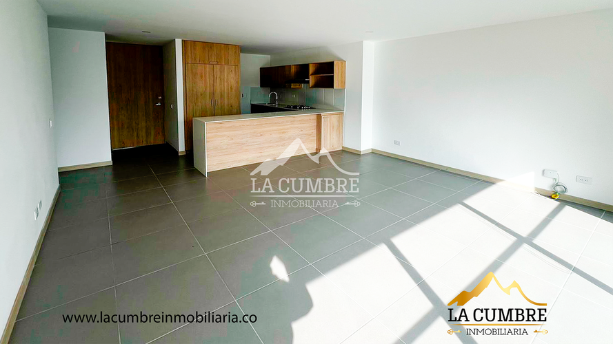 Apartamento de 2 alcobas en arriendo en Loma De Las Brujas, Envigado, 84 m² · foto 2 de 11