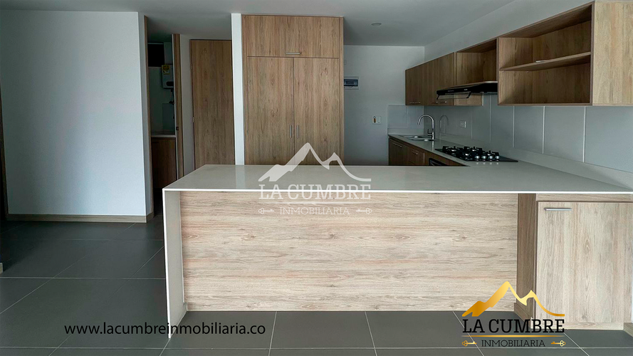 Apartamento de 2 alcobas en arriendo en Loma De Las Brujas, Envigado, 84 m² · foto 5 de 11