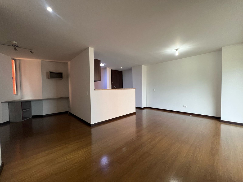 Apartamento en arriendo en Loma El Atravesado, Envigado · foto 2 de 16