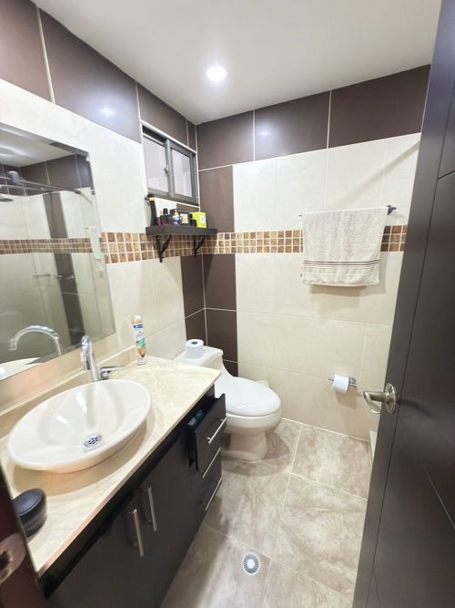 Casa de 5 alcobas en venta en Cañaveralejo, Sabaneta, 296 m² · foto 12 de 12