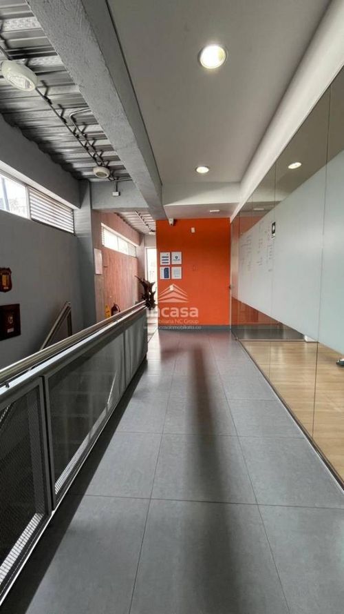 Oficina en venta en Alameda, Cali, 346 m² · foto 14 de 24