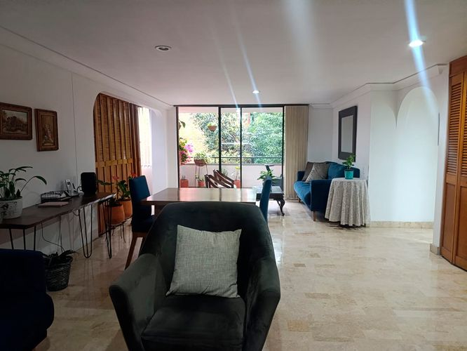 Apartamento de 3 alcobas en venta en El Poblado, Medellín, 144 m² · foto 3 de 20