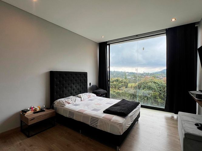 Casa de 3 alcobas en venta en Las Palmas, Envigado, 350 m² · foto 13 de 19