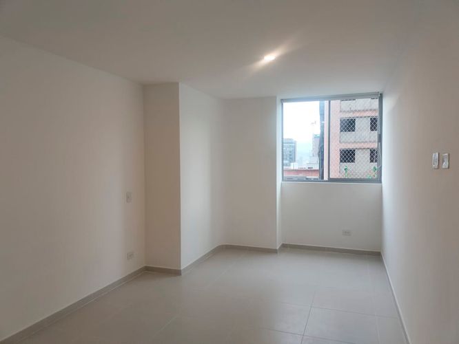 Apartamento de 2 alcobas en arriendo en El Poblado, Medellín, 79 m² · foto 10 de 16