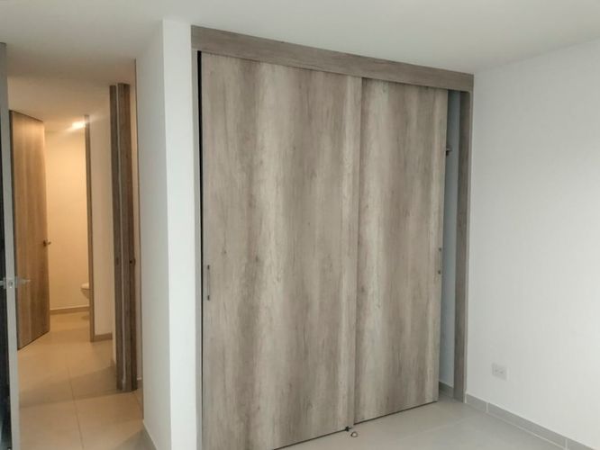 Apartamento de 2 alcobas en arriendo en El Poblado, Medellín, 79 m² · foto 12 de 16