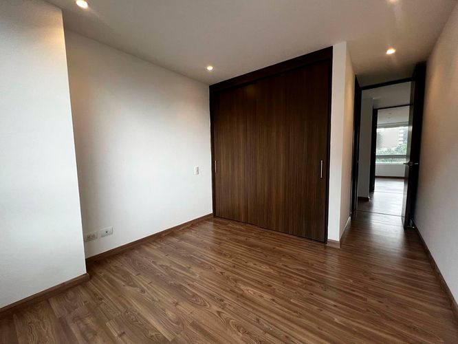 Apartamento de 3 alcobas en arriendo en Loma Benedictinos, Envigado, 134 m² · foto 11 de 19