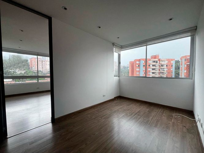 Apartamento de 3 alcobas en arriendo en Loma Benedictinos, Envigado, 134 m² · foto 14 de 19