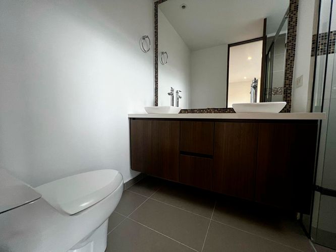 Apartamento de 3 alcobas en arriendo en Loma Benedictinos, Envigado, 134 m² · foto 18 de 19