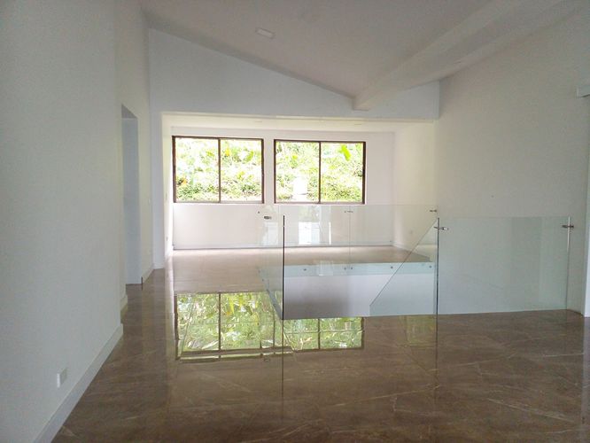 Casa de 4 alcobas en arriendo en El Poblado, Medellín, 400 m² · foto 13 de 19