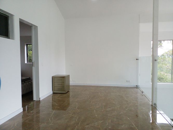 Casa de 4 alcobas en arriendo en El Poblado, Medellín, 400 m² · foto 14 de 19