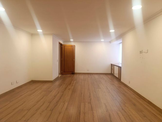 Apartamento de 4 alcobas en arriendo en El Poblado, Medellín, 437 m² · foto 9 de 20