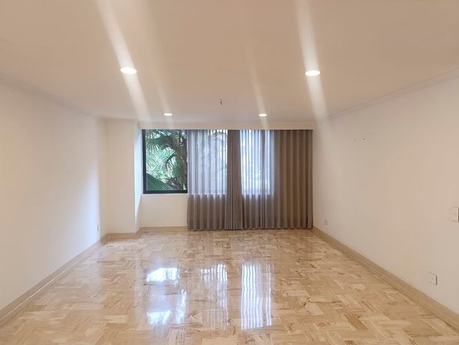 Apartamento de 4 alcobas en arriendo en El Poblado, Medellín, 437 m² · foto 10 de 20