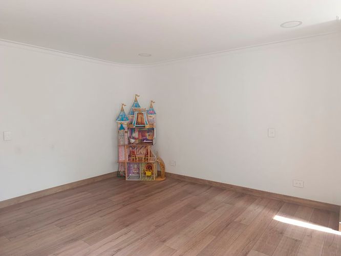 Apartamento de 4 alcobas en arriendo en El Poblado, Medellín, 437 m² · foto 14 de 20