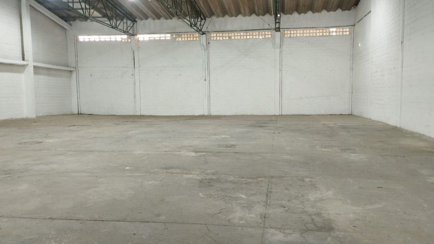 Bodega en arriendo en Batallon Infanteria, Barranquilla, 690 m² · foto 2 de 18