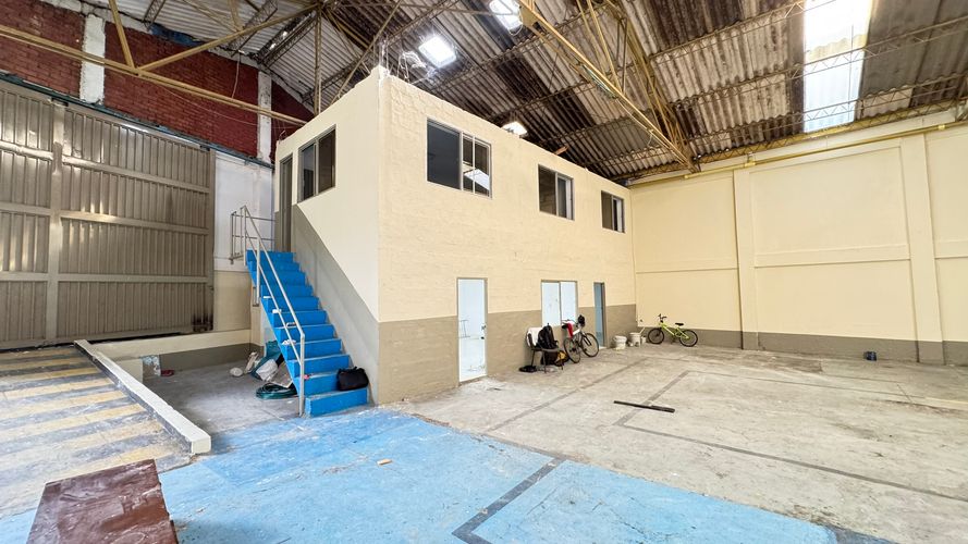 Bodega en arriendo en Acopi, Cali, 460 m² · foto 12 de 20