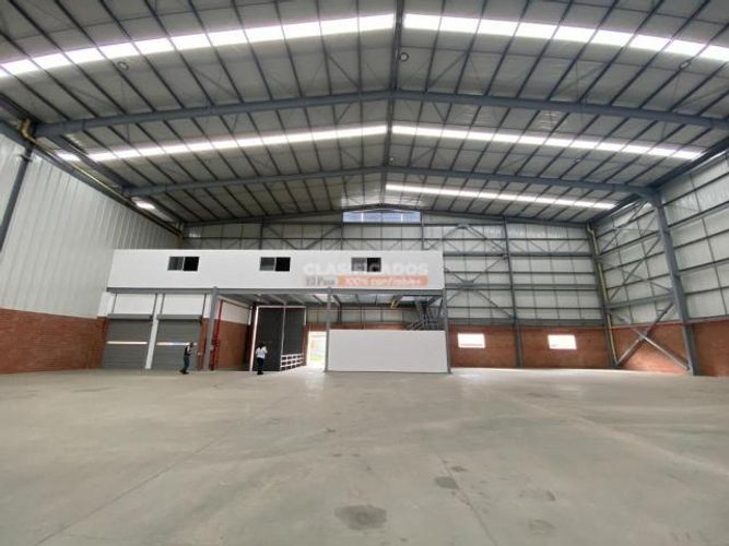 Bodega en arriendo en Acopi, Yumbo, 1070 m² · foto 4 de 20