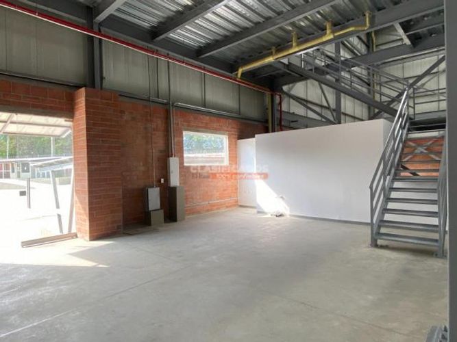 Bodega en arriendo en Acopi, Yumbo, 1070 m² · foto 7 de 20