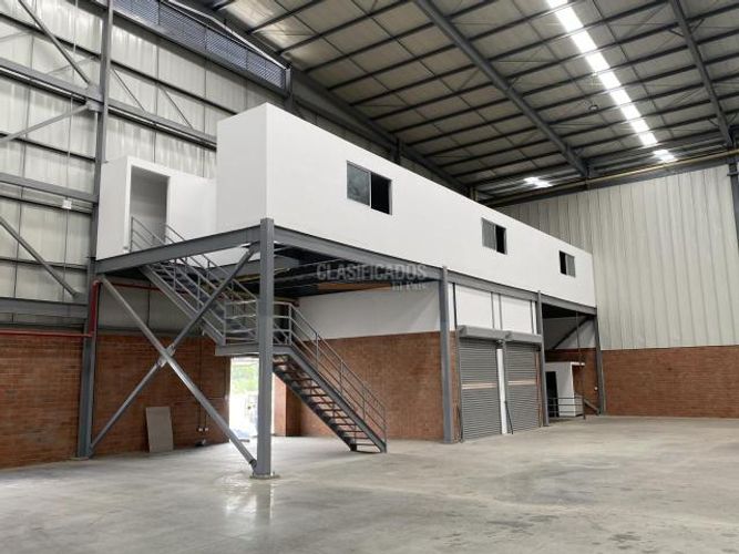 Bodega en arriendo en Acopi, Yumbo, 1070 m² · foto 11 de 20