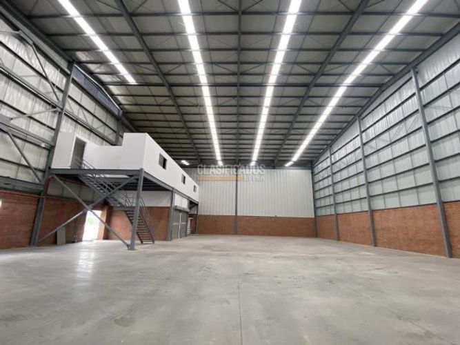 Bodega en arriendo en Acopi, Yumbo, 1070 m² · foto 12 de 20