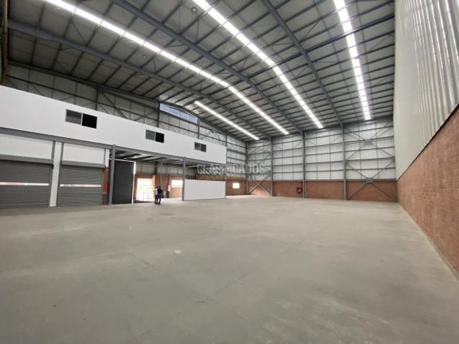 Bodega en arriendo en Acopi, Yumbo, 1070 m² · foto 15 de 20