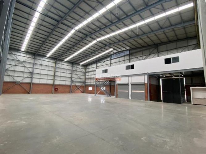 Bodega en arriendo en Acopi, Yumbo, 1070 m² · foto 17 de 20
