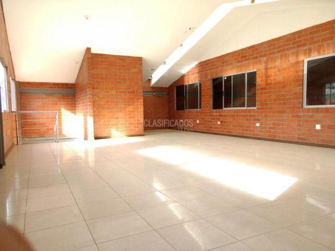 Bodega en arriendo en Acopi, Yumbo, 585 m² · foto 10 de 16