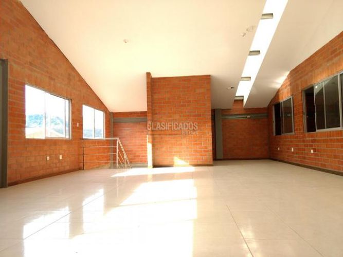 Bodega en arriendo en Acopi, Yumbo, 585 m² · foto 11 de 16