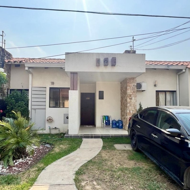 Casa En Venta  Pamela Barrientos