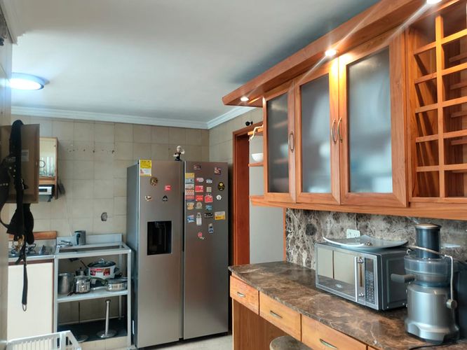 Apartamento de 7 alcobas en arriendo en El Poblado, Medellín, 170 m² · foto 5 de 16