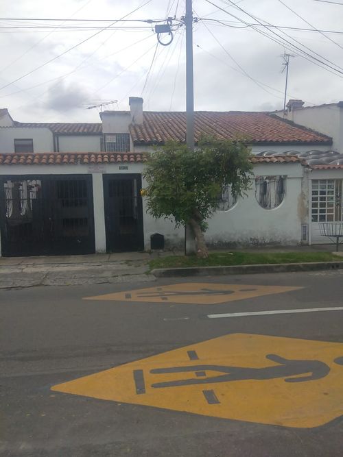 Casa de 4 alcobas en venta en Las Villas, Bogotá, 300 m² · foto 2 de 20