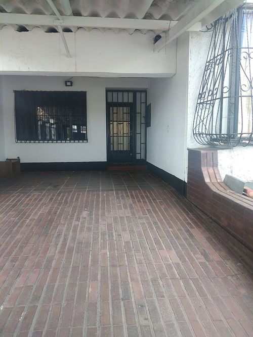 Casa de 4 alcobas en venta en Las Villas, Bogotá, 300 m² · foto 4 de 20