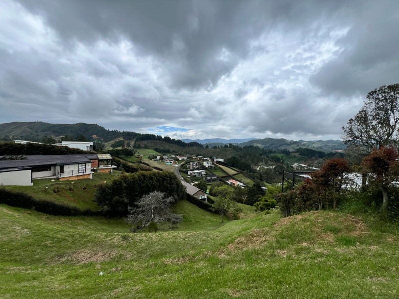 -1BR Land in El chuscal (1850 m²) for Sale - 2